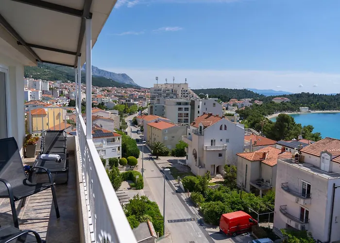 30 M From Beach,makarska,marija