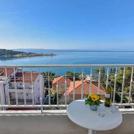 30 M From Beach,makarska,marija Apartment *