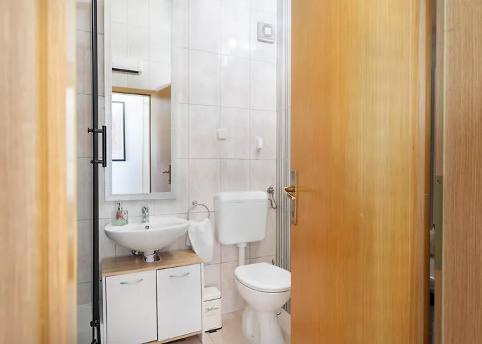 Apartment 30 M From Beach,makarska,marija *