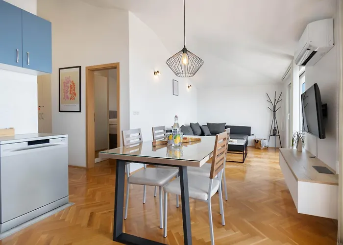 Apartment 30 M From Beach,makarska,marija *