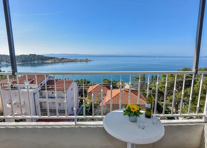 30 M From Beach,makarska,marija Διαμέρισμα *