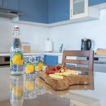 30 M From Beach,makarska,marija