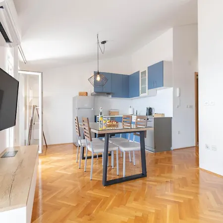 30 M From Beach,makarska,marija Makarska