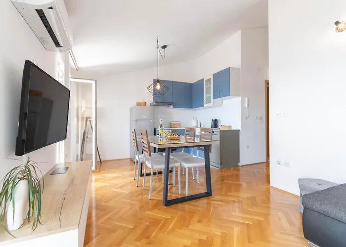 30 M From Beach,makarska,marija 마카르스카